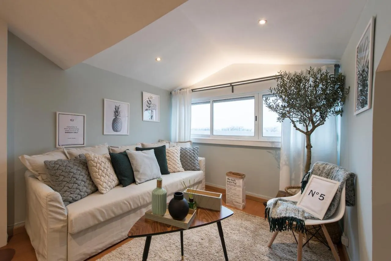 Lisbon Apartment Bairro Alto 4