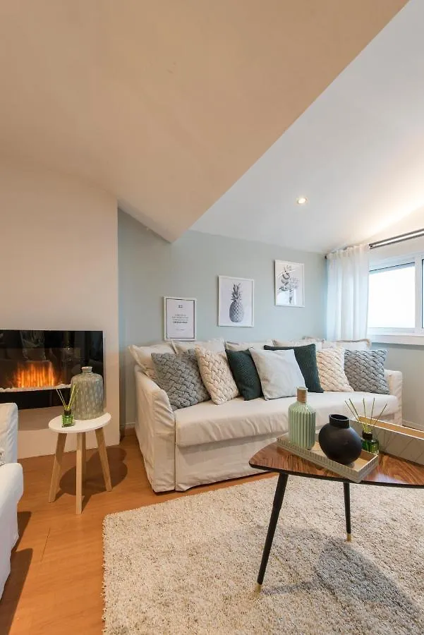 Lisbon Apartment Bairro Alto 4 0*,