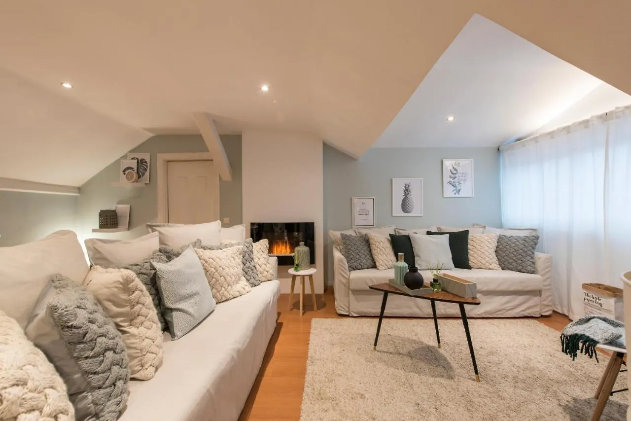 Lisbon Apartment Bairro Alto 4