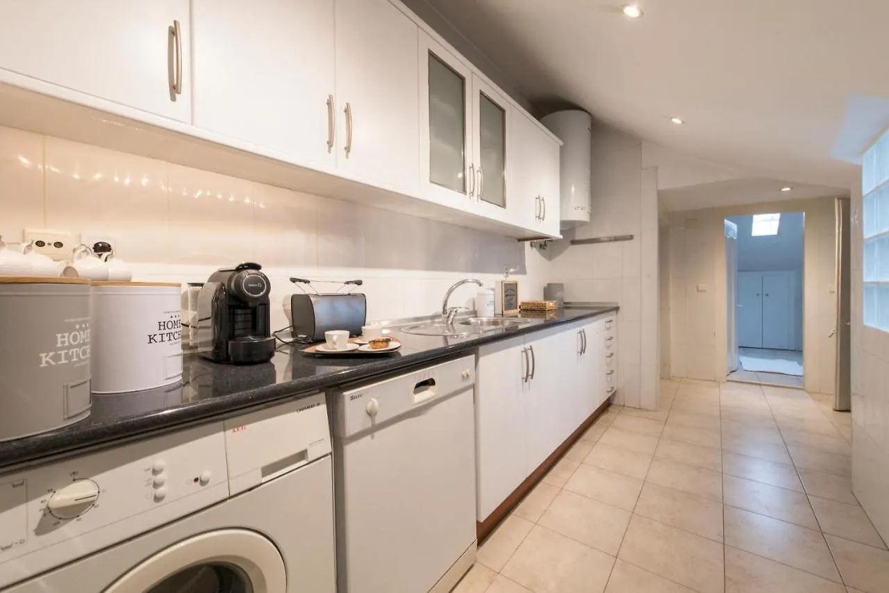 Lisbon Apartment Bairro Alto 4