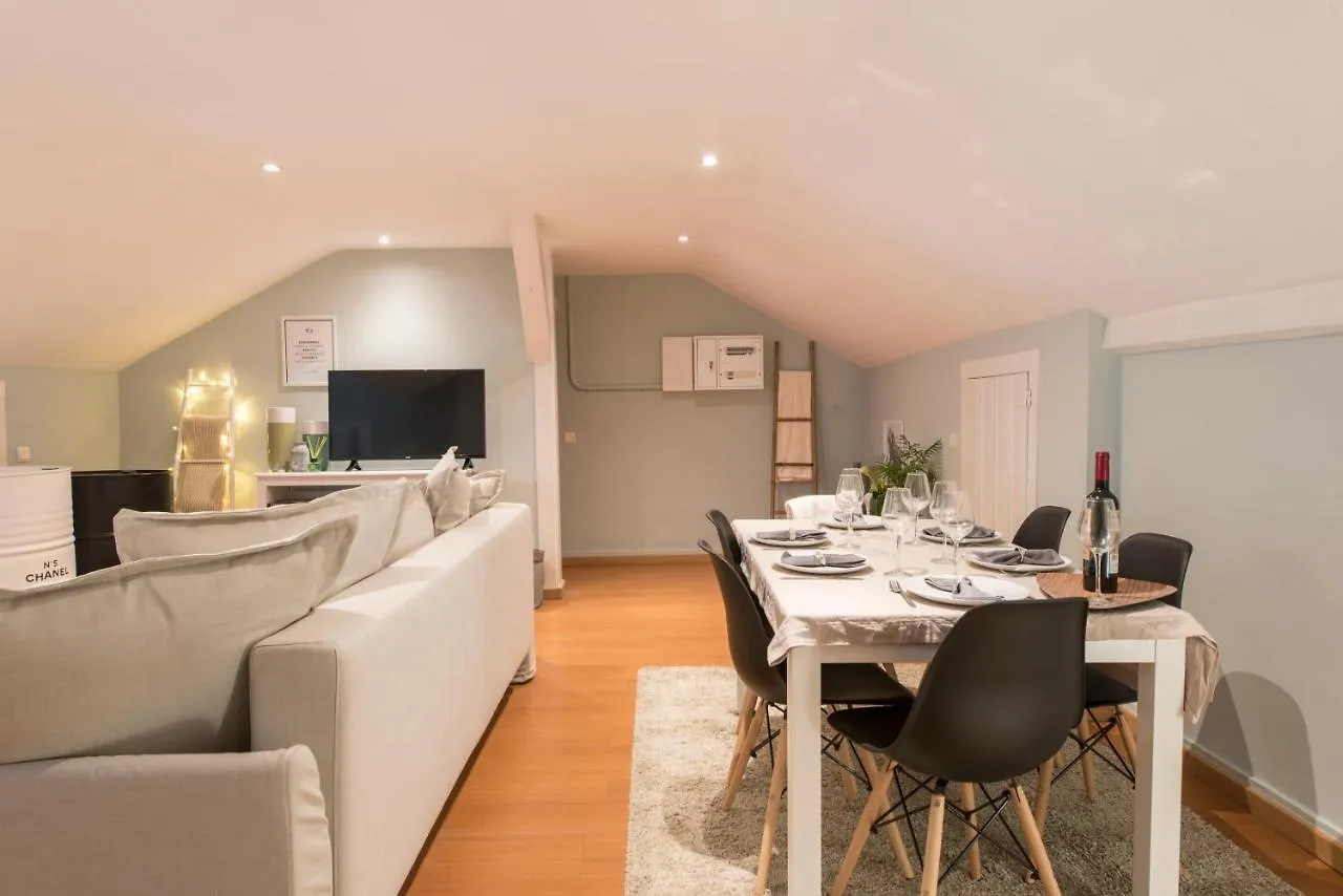 Lisbon Apartment Bairro Alto 4